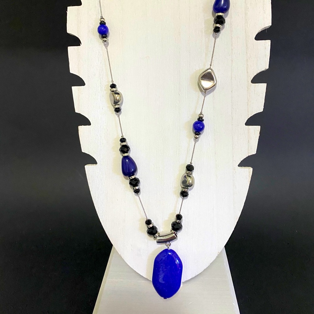 LONG NECKLACE